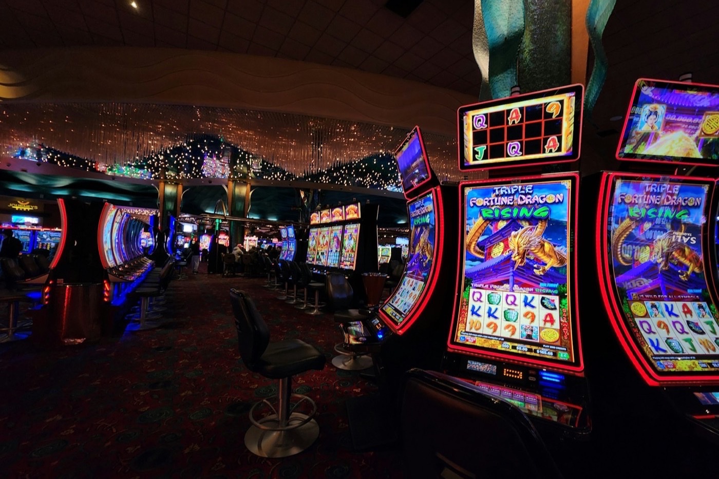Одна математика чи дві: чим демо-слот відрізняється від гри на гроші